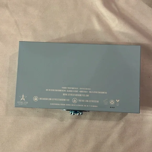 NIB! OOS! Blue Blood Palette by Jeffree Star - Picture 5 of 7